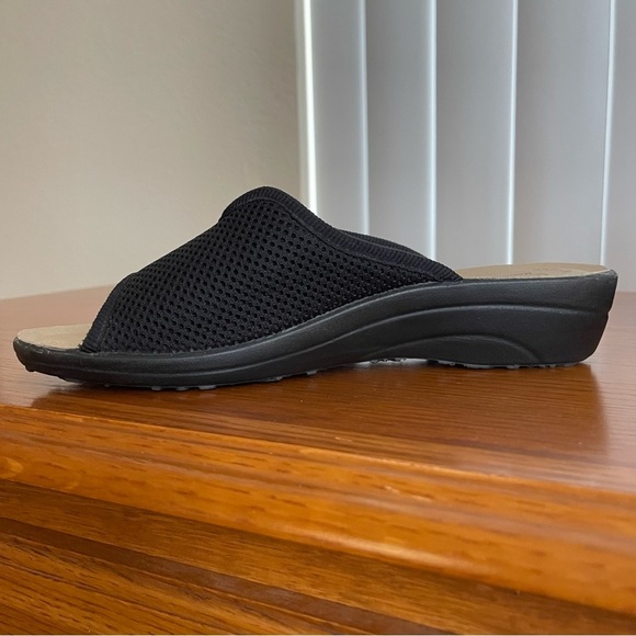 Fly Flot Mesh Slip On Mule Sandals Black Size 8 - Picture 5 of 12